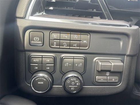 New 2026 Chevrolet Tahoe Premier w/ Sun And Tow Package image 18