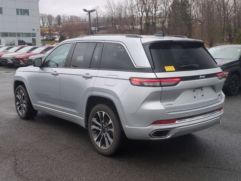 Used 2023 Jeep Grand Cherokee Overland w/ Adv Protech Group III image 5