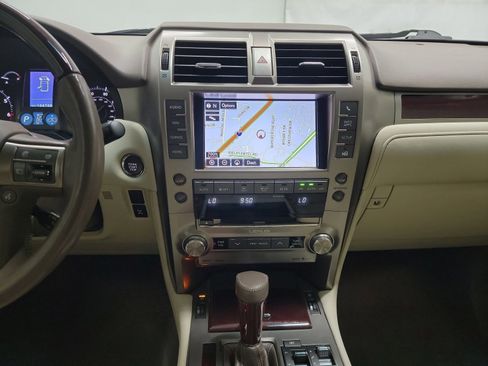 Used 2014 Lexus GX 460 Luxury image 20