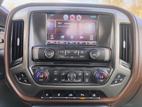 Used 2015 Chevrolet Silverado 1500 High Country w/ High Country Premium Package AWD/4WD image 13