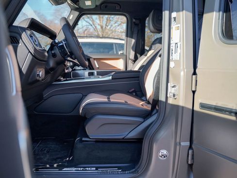 Used 2026 Mercedes-Benz G 63 AMG 4MATIC image 24