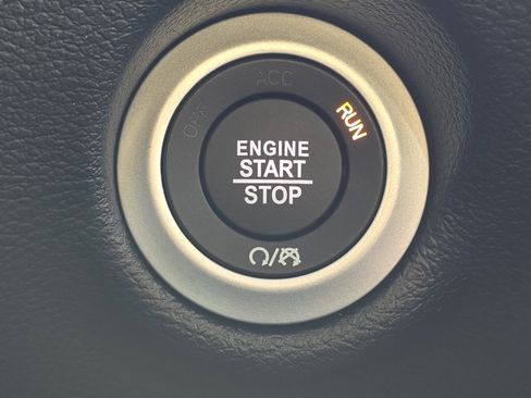 New 2026 Chrysler Voyager LX image 23