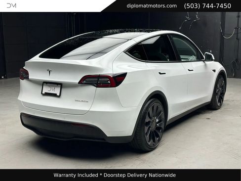 Used 2022 Tesla Model Y Performance image 6