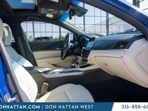 Used 2023 Cadillac CT4 Premium Luxury RWD image 30