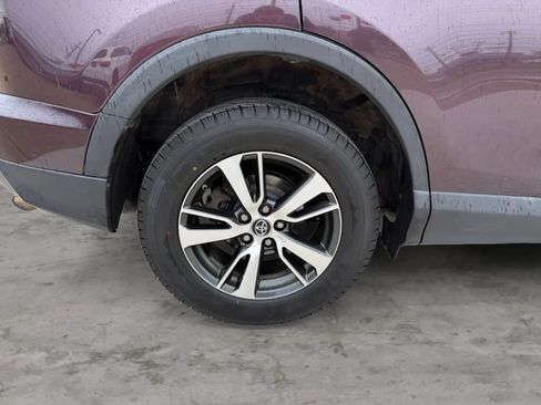 Used 2018 Toyota RAV4 XLE AWD/4WD image 45