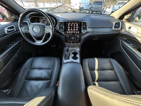 Used 2019 Jeep Grand Cherokee Limited image 23