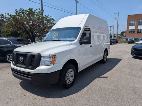Used 2019 Nissan NV 2500 SV RWD image 3