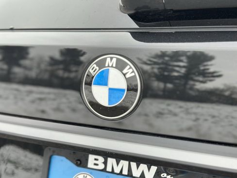 Certified 2024 BMW X7 xDrive40i w/ M Sport Package image 15