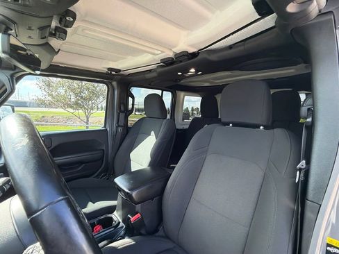 Used 2021 Jeep Wrangler Unlimited Sport AWD/4WD image 41