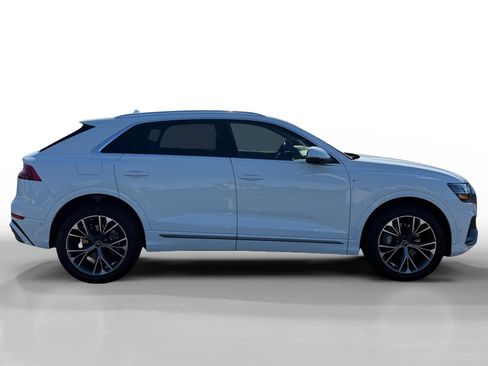 Used 2023 Audi Q8 Premium Plus w/ Premium Plus Package AWD/4WD image 6