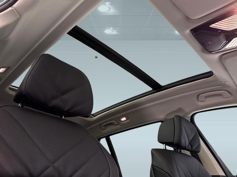 Used 2026 BMW X7 xDrive40i w/ Premium Package image 14