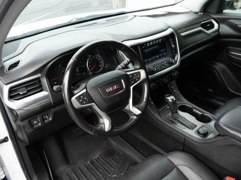 Used 2019 GMC Acadia SLT FWD image 3