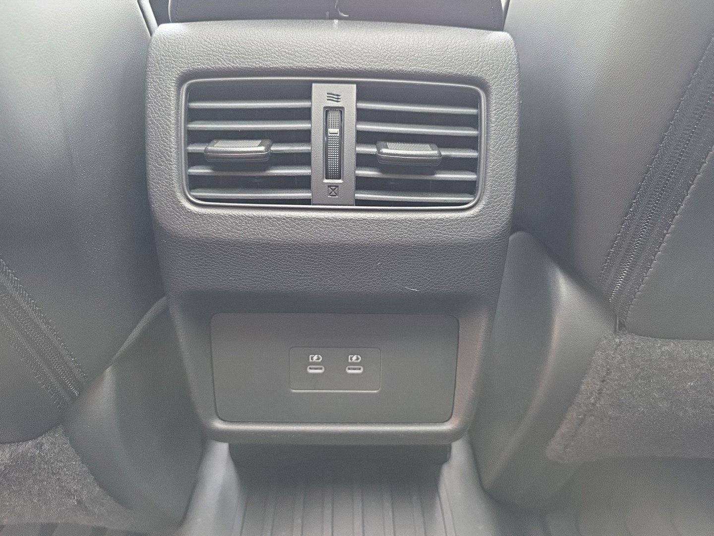 Used 2024 Nissan Rogue SV w/ SV Premium Package AWD/4WD image 24