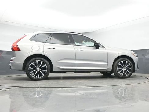 Used 2023 Volvo XC60 B5 Plus w/ Climate Package image 17