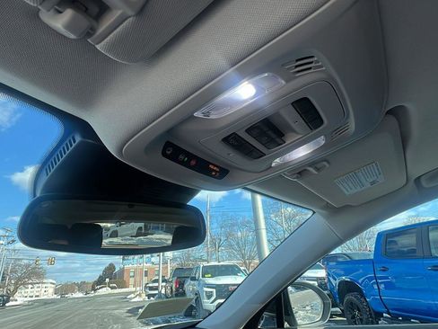 New 2026 Buick Envision Sport Touring image 21