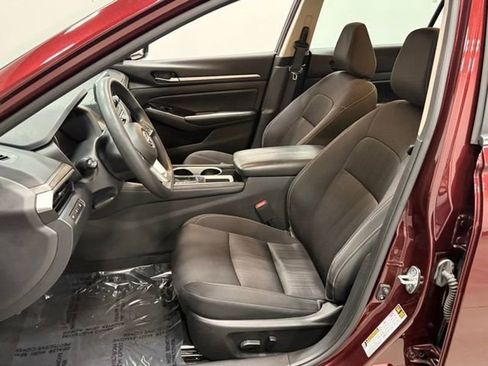 Used 2023 Nissan Altima 2.5 SV image 12