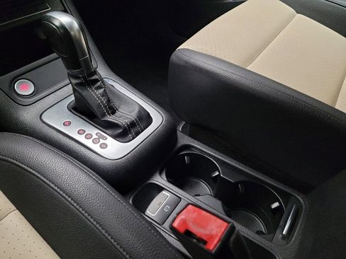 Used 2016 Volkswagen Tiguan S image 26