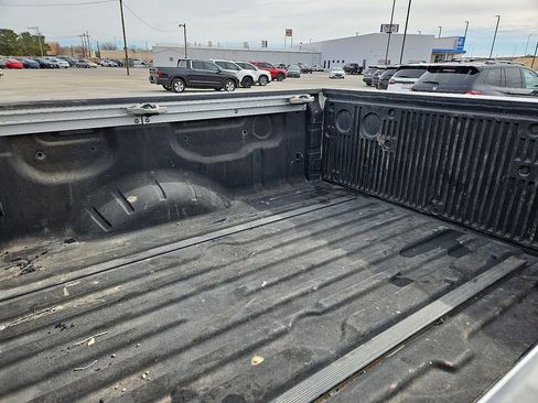 Used 2020 Nissan Titan PRO-4X w/ Pro-4x Convenience Package image 15