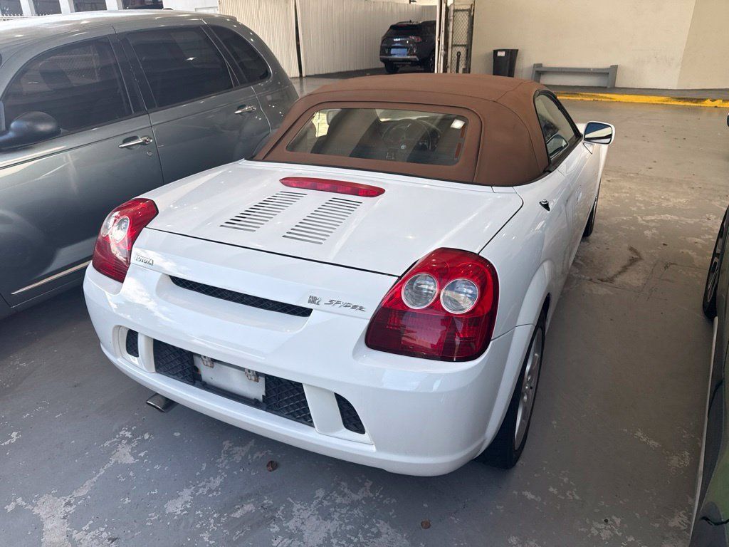 Used 2004 Toyota MR2 w/ Preferred Accessory Pkg RWD image 4