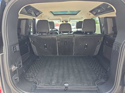 Used 2020 Land Rover Defender 110 S AWD/4WD image 31