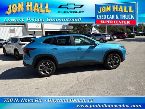 Used 2025 Chevrolet Trax LT w/ Driver Confidence Package FWD image 10