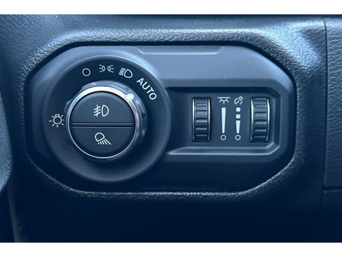 Used 2022 Jeep Gladiator Sport AWD/4WD image 42