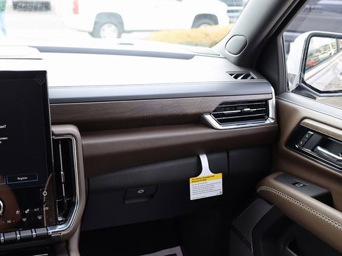 New 2026 GMC Yukon XL Denali Ultimate image 23