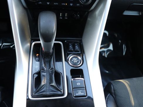 Used 2024 Mitsubishi Eclipse Cross SE image 34