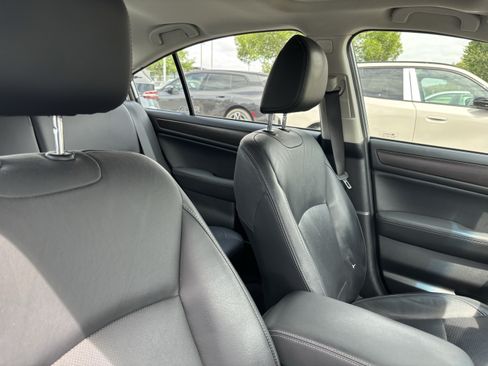 Used 2017 Subaru Legacy 2.5i Limited AWD/4WD image 34