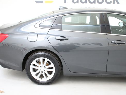Used 2017 Chevrolet Malibu LT image 10