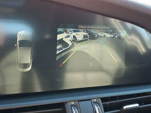Used 2018 Alfa Romeo Giulia AWD image 13