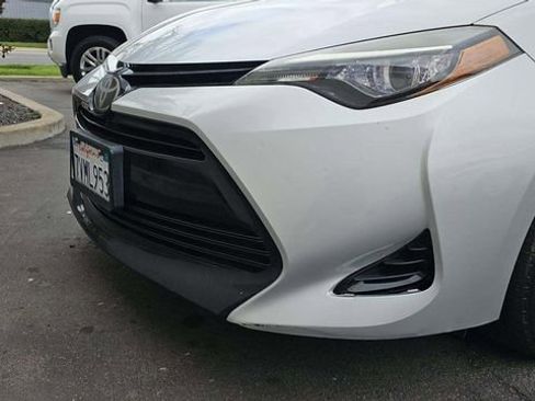 Used 2017 Toyota Corolla LE FWD image 9