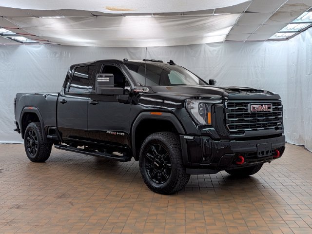 Used 2026 GMC Sierra 2500 AT4 AWD/4WD image 2