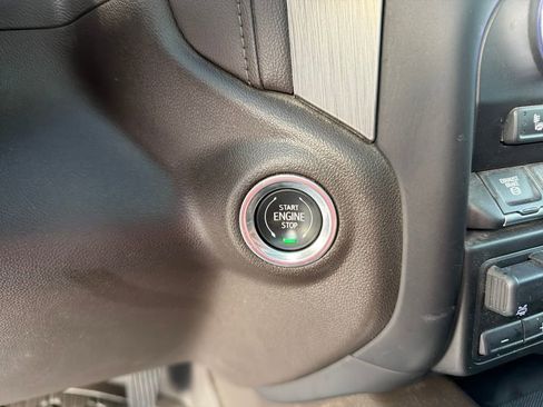 Certified 2022 GMC Sierra 3500 Denali image 33