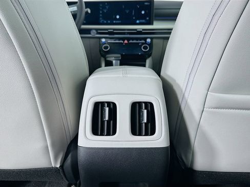 New 2026 Hyundai Tucson SEL image 18