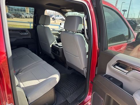 Used 2023 Chevrolet Silverado 1500 LT image 12