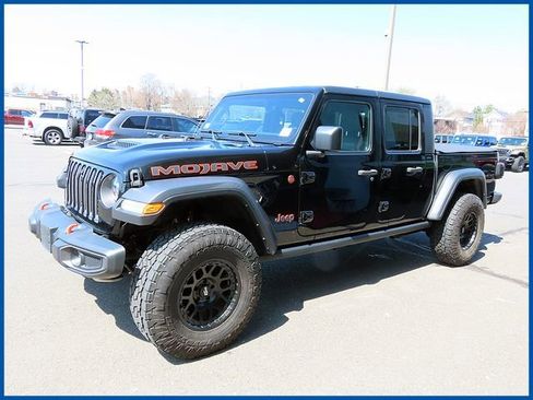 Used 2022 Jeep Gladiator Mojave w/ LED Lighting Group AWD/4WD image 3