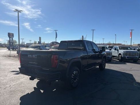 Used 2024 GMC Sierra 2500 Denali Ultimate w/ Max Trailering Package image 7