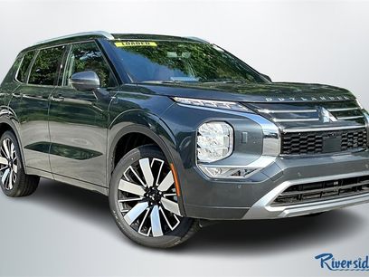 New 2025 Mitsubishi Outlander SEL