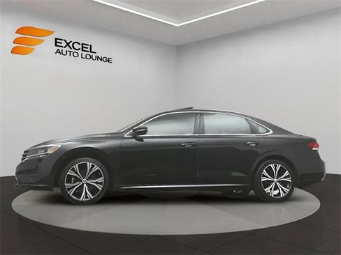 Used 2020 Volkswagen Passat 2.0T SEL image 33