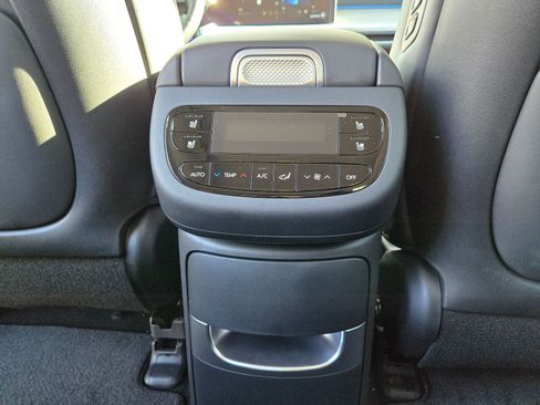 New 2026 Hyundai Ioniq 9 Limited image 12