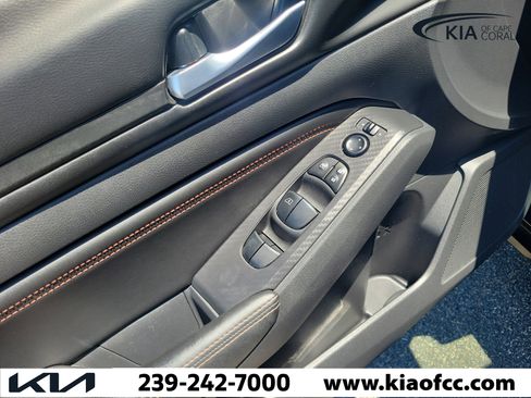 Used 2022 Nissan Altima 2.5 SR FWD image 23