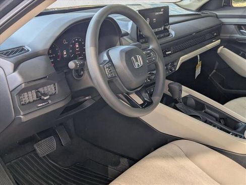New 2025 Honda Accord SE image 3