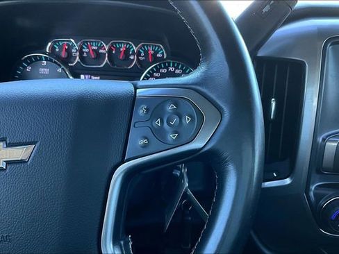 Used 2017 Chevrolet Silverado 1500 LT w/ LT Convenience Package AWD/4WD image 12