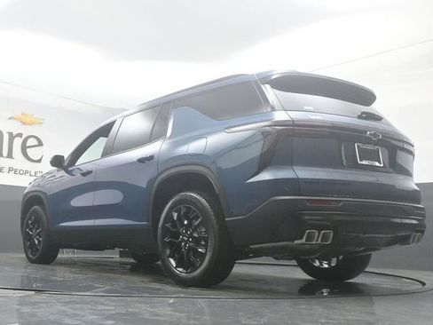 New 2026 Chevrolet Traverse LT w/ Midnight/Sport Edition AWD/4WD image 5