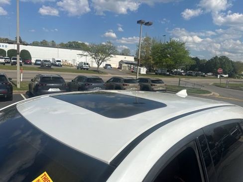 Used 2024 MAZDA CX-5 Carbon Edition image 4