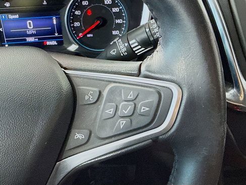 Used 2022 Chevrolet Equinox LT FWD image 12