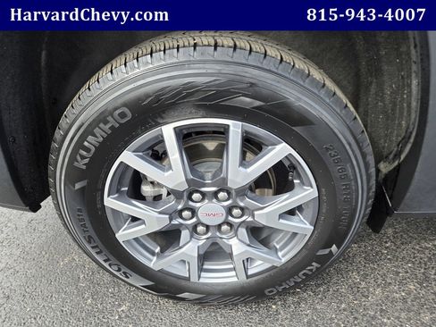 Used 2023 GMC Acadia SLT image 45