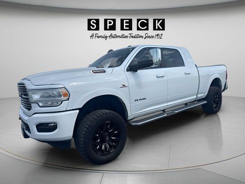 Used 2022 RAM 2500 Laramie AWD/4WD image 1
