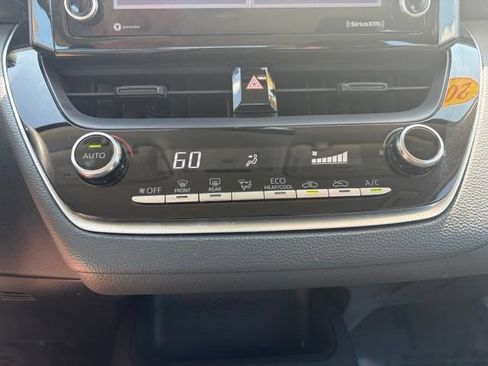 Used 2022 Toyota Corolla LE FWD image 20